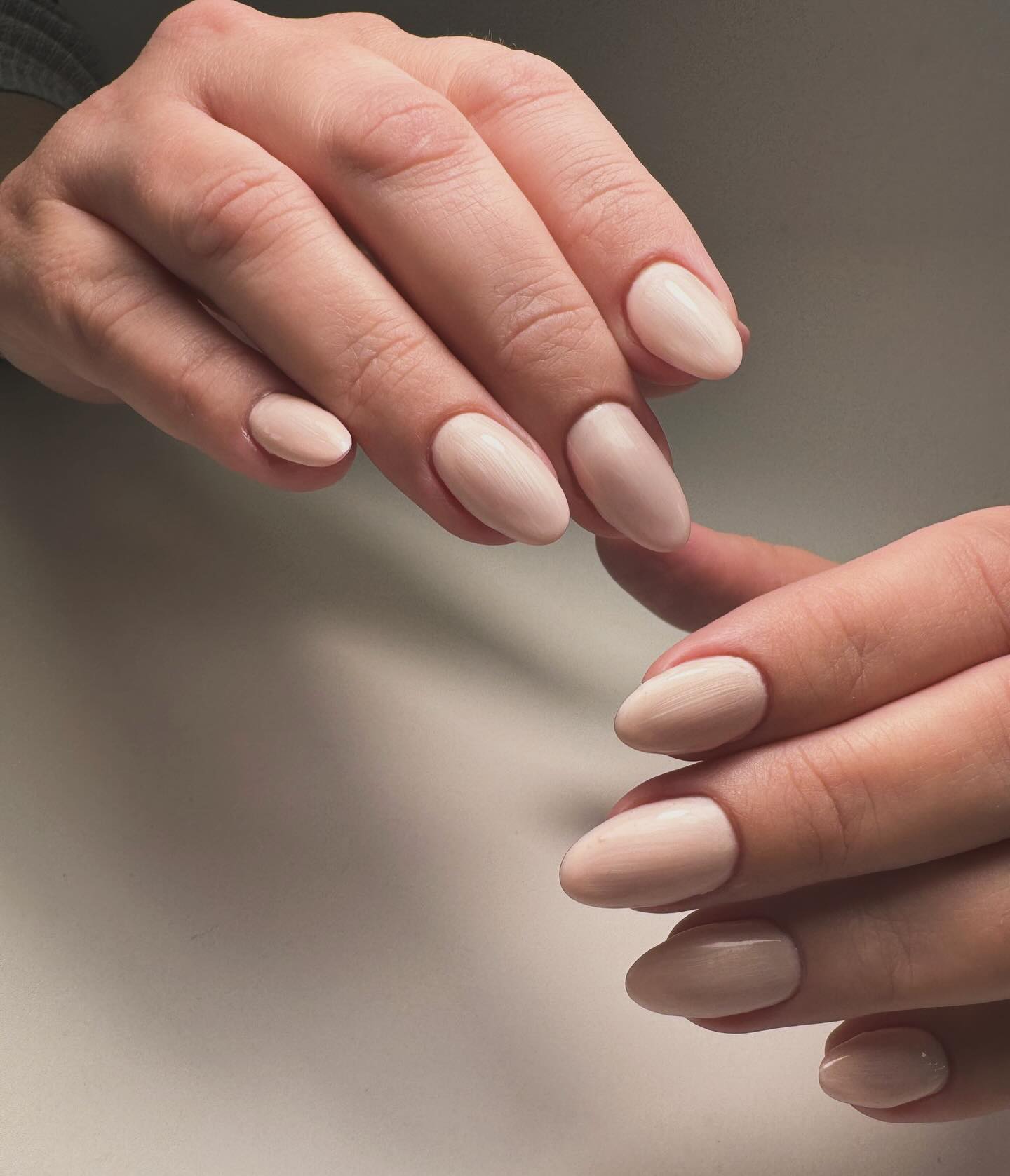 Naturel amandelvormige gelnagels